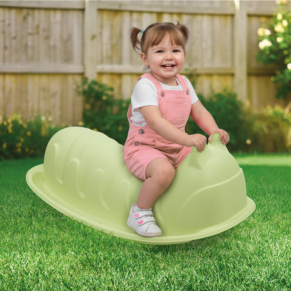 Dolu gusenica klackalica