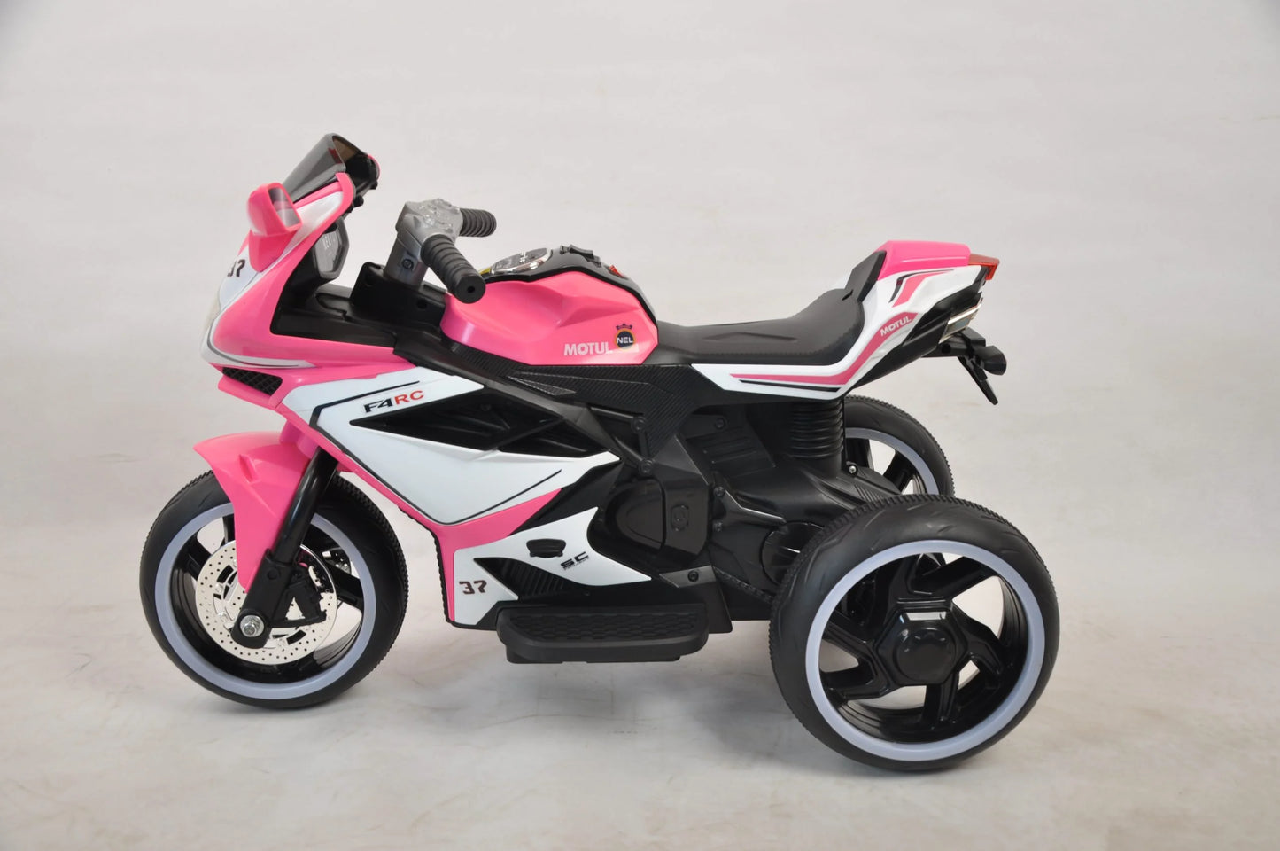 Motor na akumulator roze