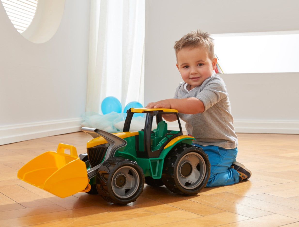 Lena džinovski traktor