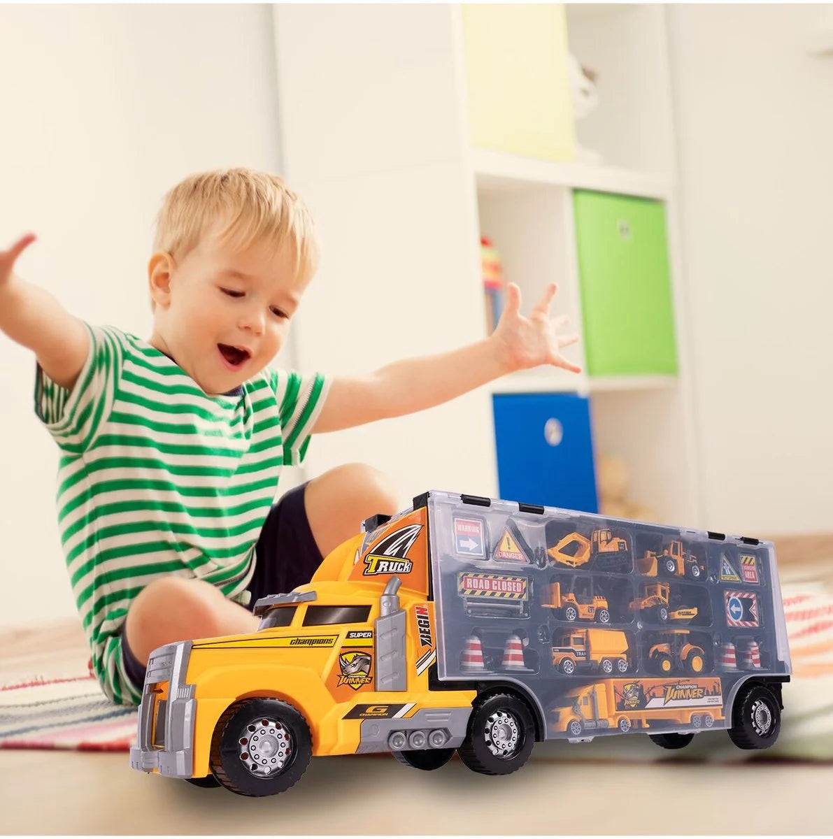 Set kamion sa mašinama i znakovima