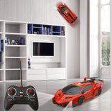 AUTO KOJI IDE PO ZIDU SUPER IGRACKE CRVENI